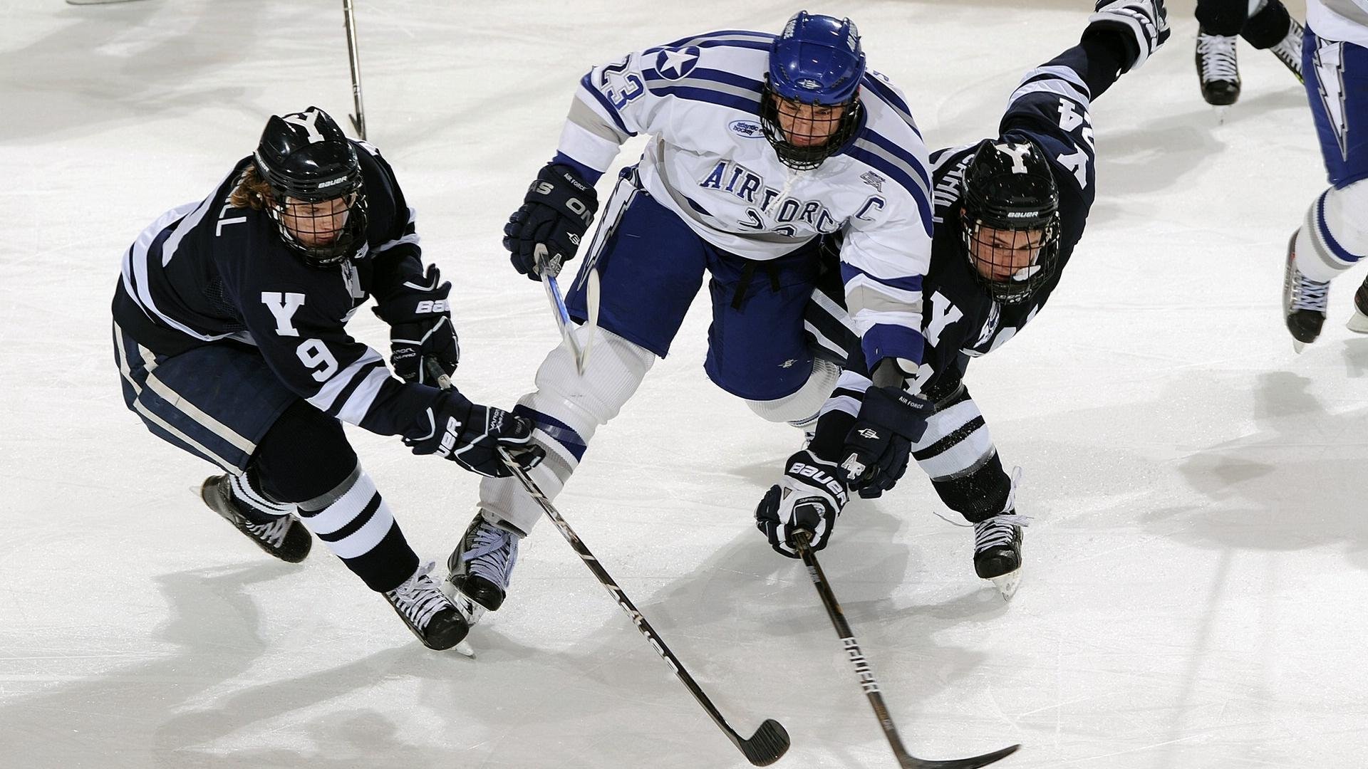 联盟是否应评选年度球员社会影响榜样,联盟最有潜力球员